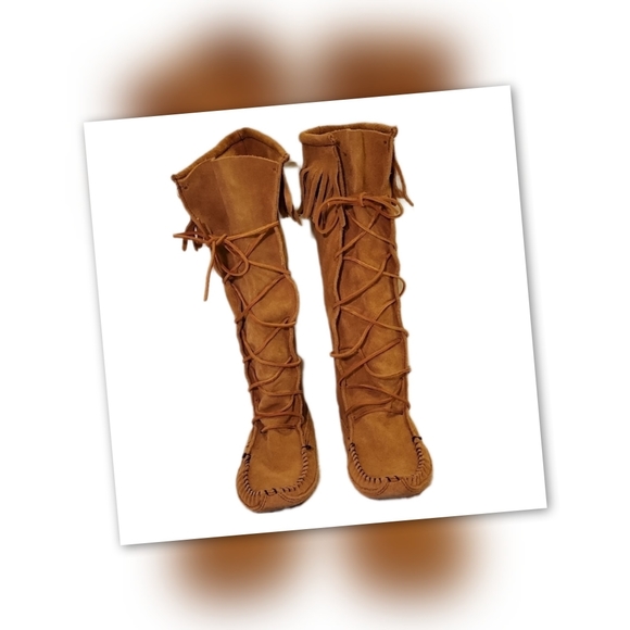 Minnetonka Moccasin Boots - Picture 13 of 13